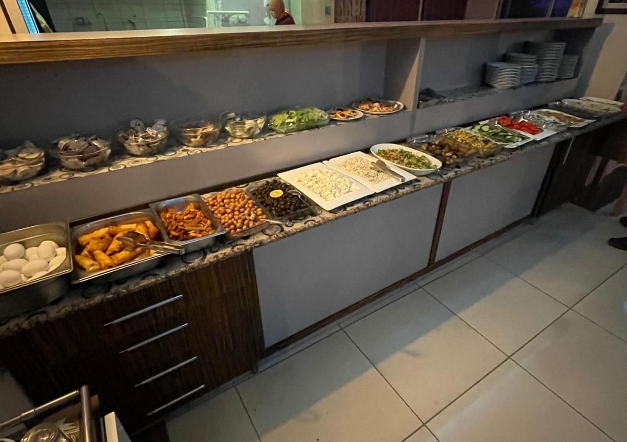Denizhan Hotel Анталия Екстериор снимка