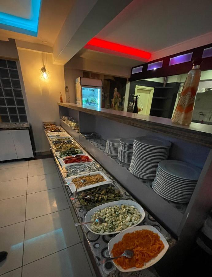 Denizhan Hotel Анталия Екстериор снимка