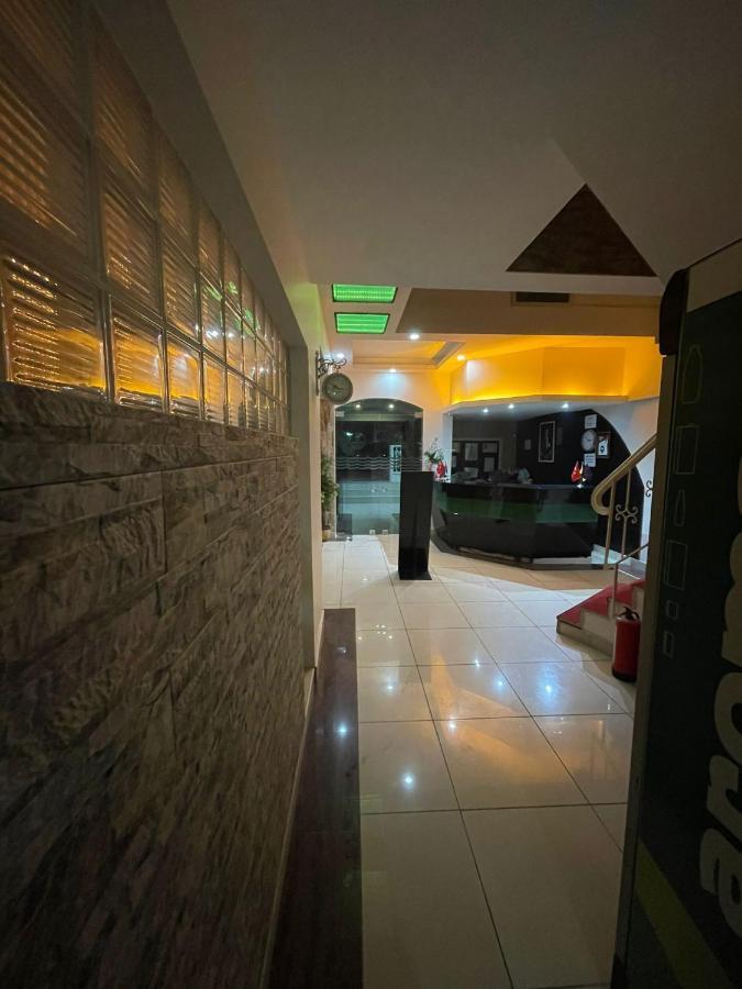 Denizhan Hotel Анталия Екстериор снимка