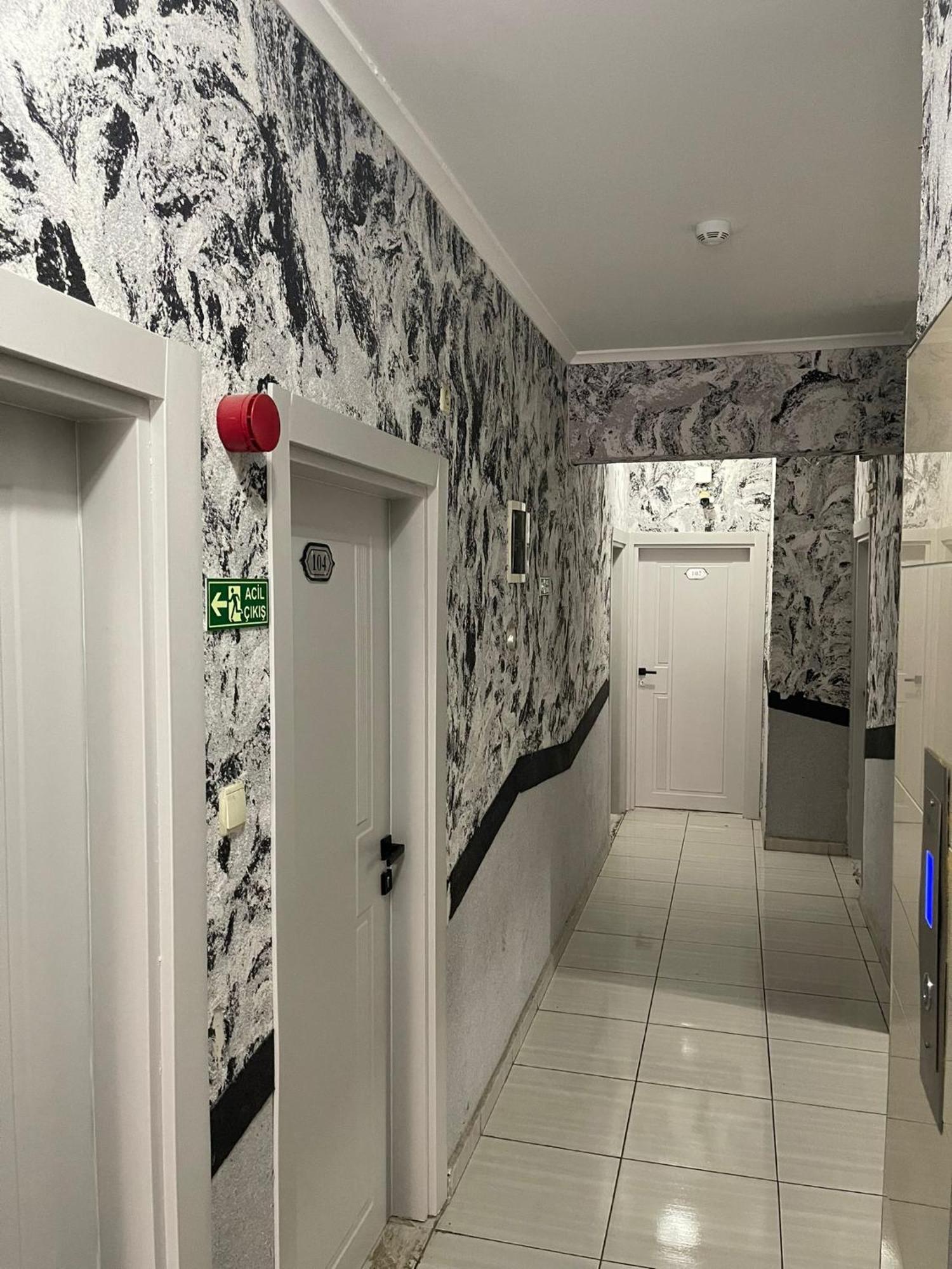 Denizhan Hotel Анталия Екстериор снимка