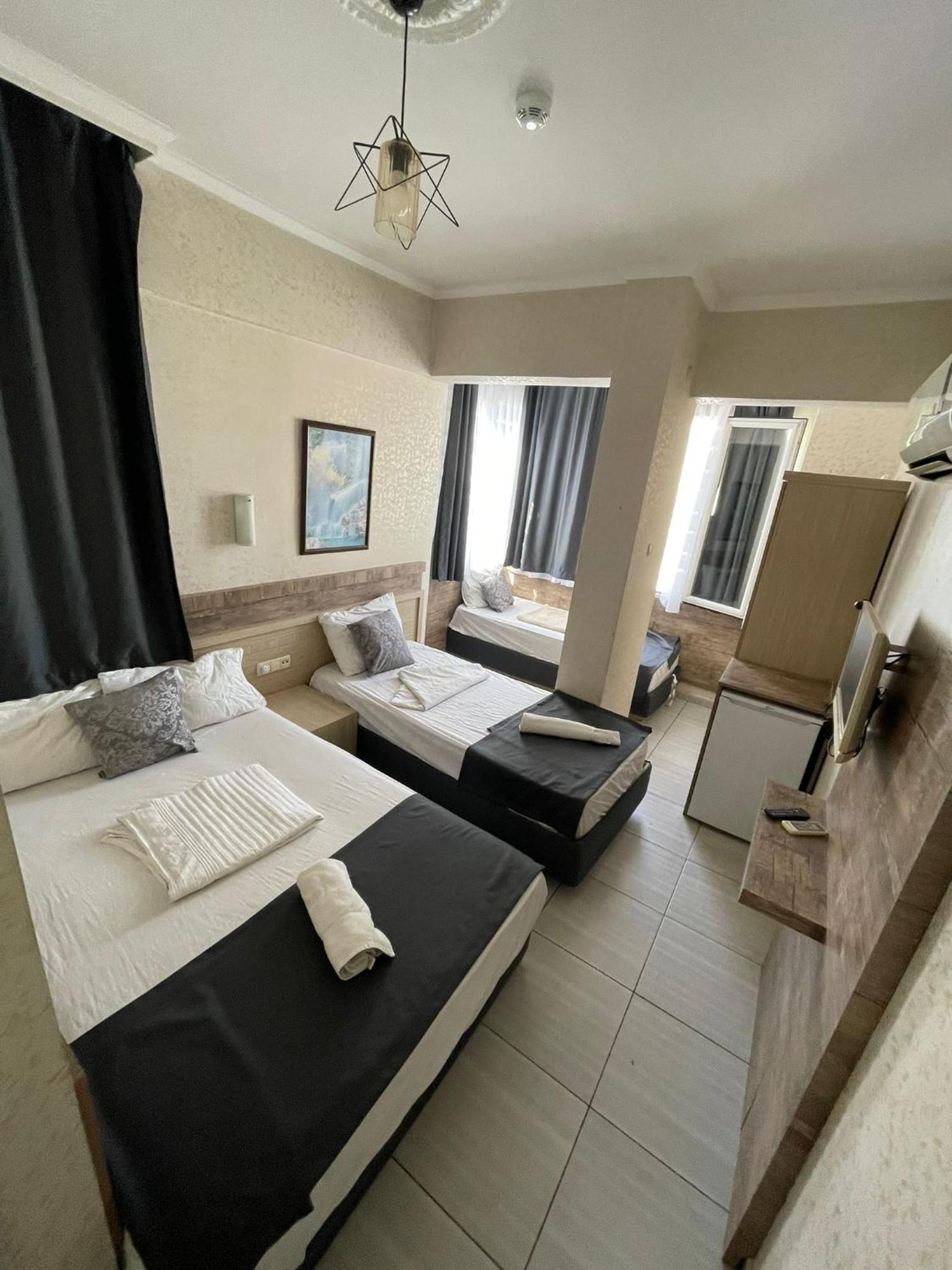 Denizhan Hotel Анталия Екстериор снимка