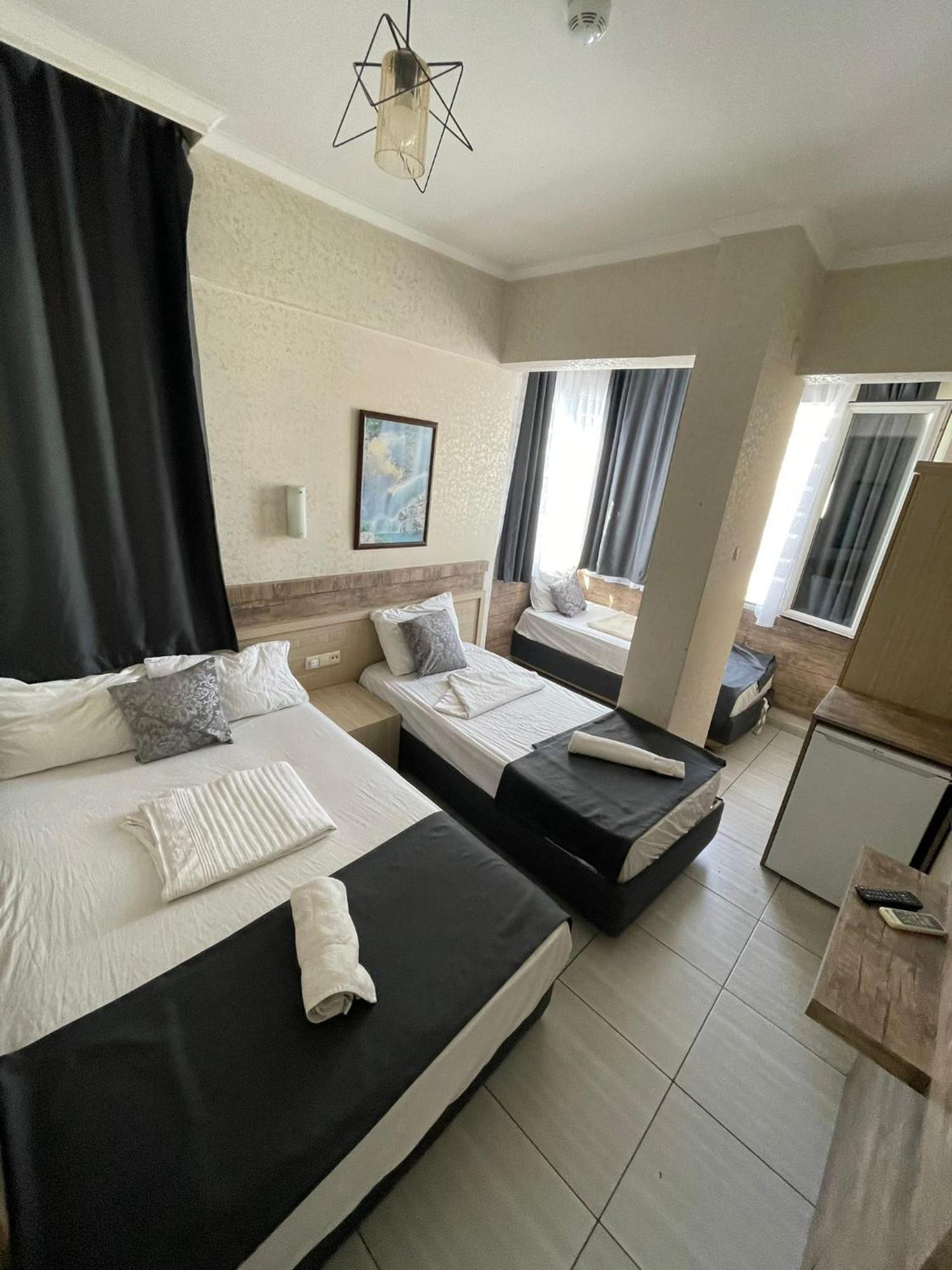 Denizhan Hotel Анталия Екстериор снимка