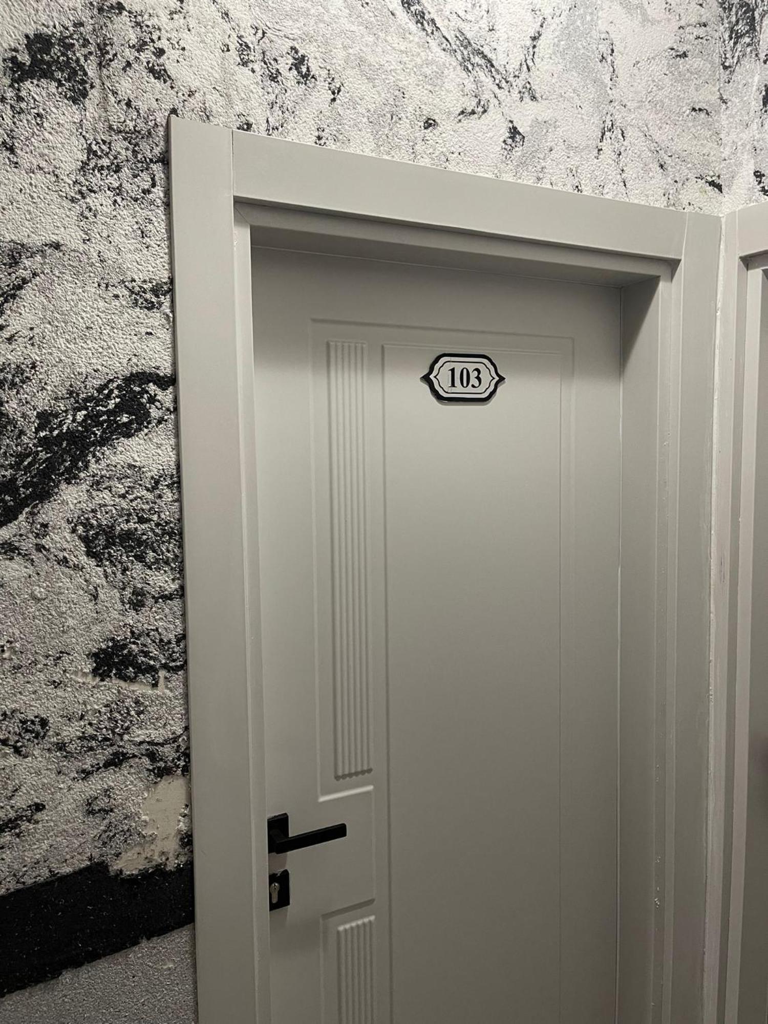Denizhan Hotel Анталия Екстериор снимка
